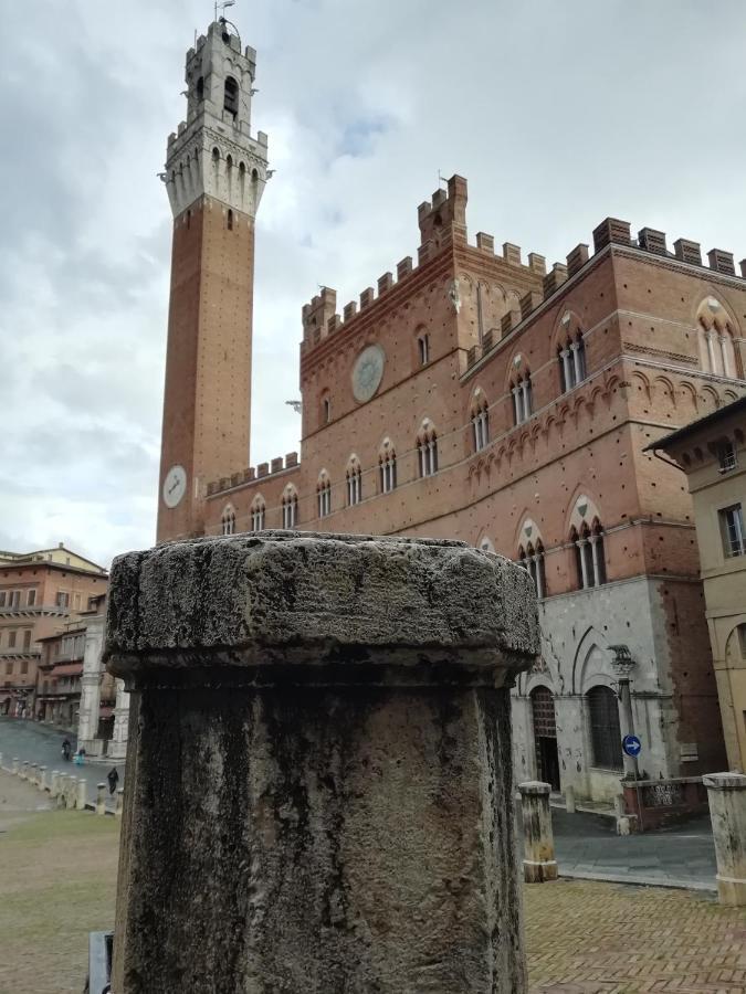 Alloggio Ristrutturato A 50 Metri Da Piazza Del Campo Siena Luaran gambar
